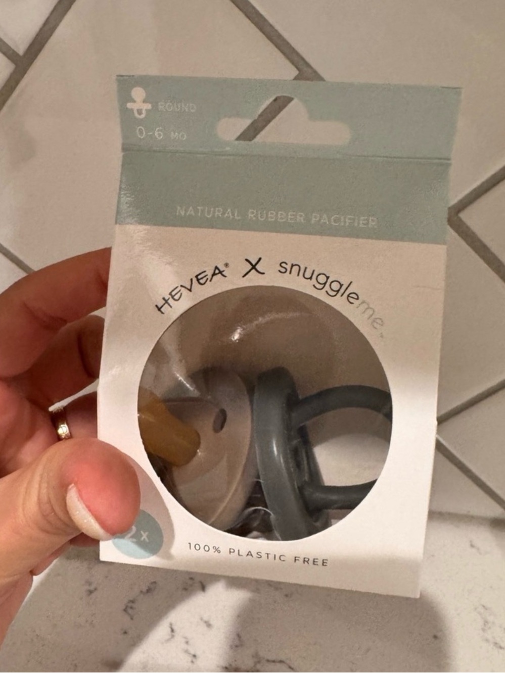 2 snuggle me pacifiers 0-6 months- NWT